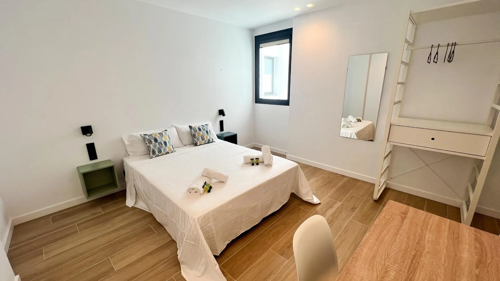 La Cala De Alcala Luxury Apartment 0*, Alcala (Tenerife)